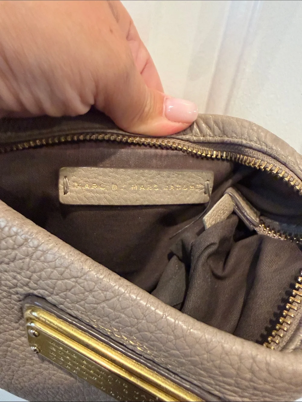 Marc by Marc Jacobs Pebbled Leather Crossbody Bag Gray Taupe Gold